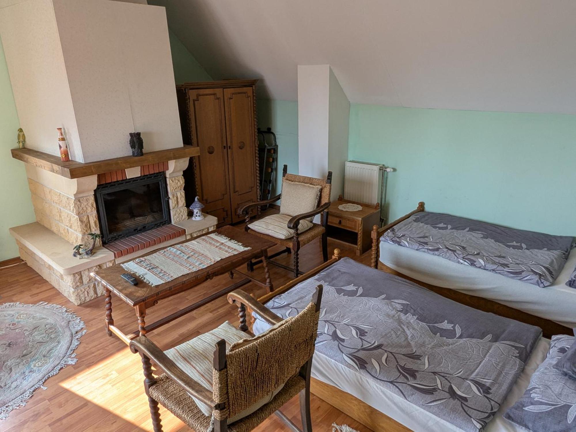 Valeria Vendeghaz Apartment Budakalasz Room photo